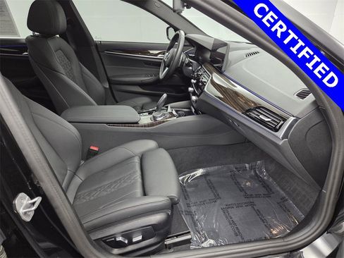 Certified 2023 BMW 540i w/ M Sport Package image 16