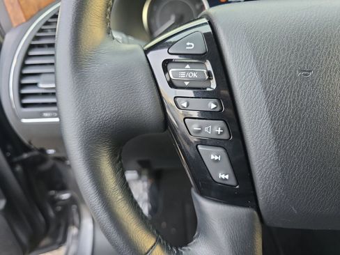 Used 2024 Nissan Armada SL w/ Captain's Chairs Package image 25