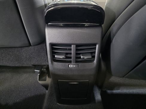 Used 2017 Toyota Mirai image 16