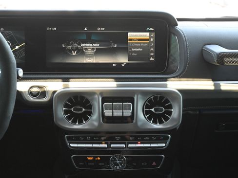 Used 2024 Mercedes-Benz G 63 AMG 4MATIC image 5