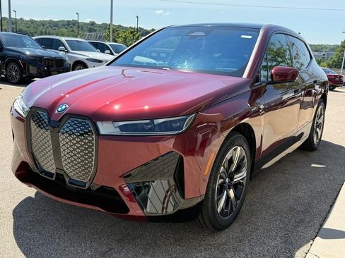 Certified 2024 BMW iX xDrive50 w/ Sport Package AWD/4WD image 8