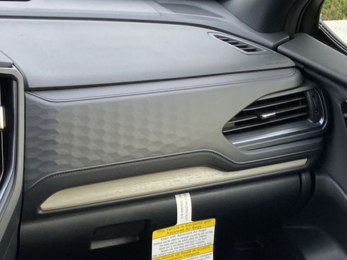 New 2025 Subaru Forester Limited image 22