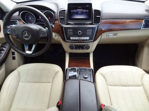 Used 2019 Mercedes-Benz GLS 450 4MATIC image 19