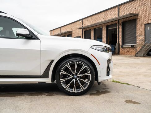 Used 2021 BMW X7 M50i AWD/4WD image 12