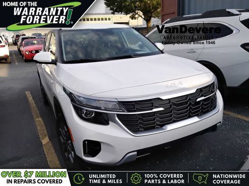 Used 2024 Kia Seltos LX AWD/4WD image 1