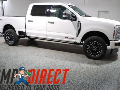 Used 2024 Ford F250 Platinum image 6