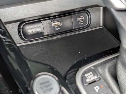 Certified 2024 Kia Soul S FWD image 27