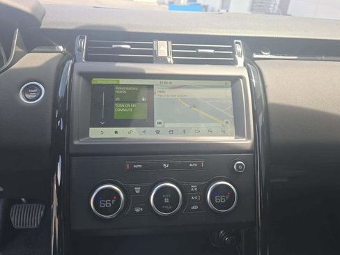 Used 2019 Land Rover Discovery SE AWD/4WD image 9