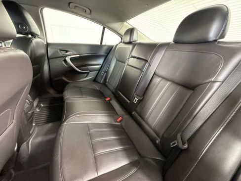 Used 2017 Buick Regal AWD image 25