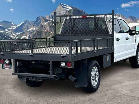 Used 2019 Ford F350 XLT w/ Camper Package AWD/4WD image 2