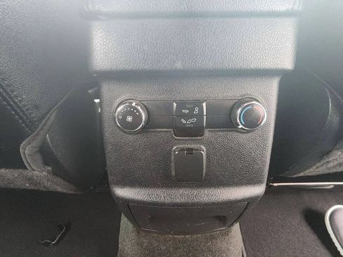 Used 2016 Ford Explorer XLT w/ Equipment Group 202A AWD/4WD image 16