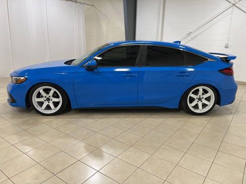 Used 2023 Honda Civic Sport Touring image 2