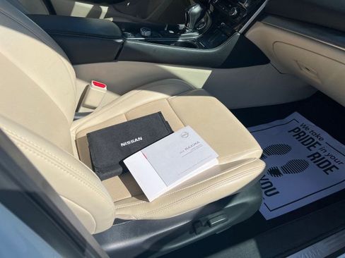Used 2019 Nissan Maxima 3.5 SL w/ Floor Mat Group image 9