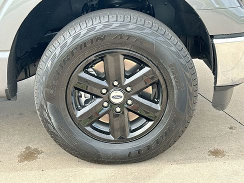 Used 2023 Ford F150 XLT AWD/4WD image 10