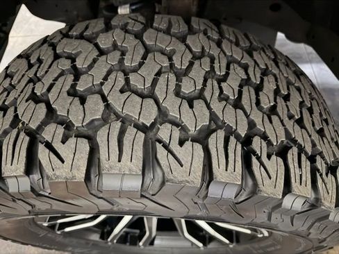 Used 2022 Chevrolet Silverado 1500 RST w/ Safety Package image 13