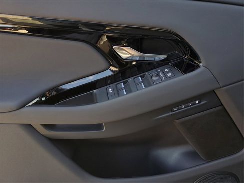 New 2026 Land Rover Range Rover Evoque S image 13