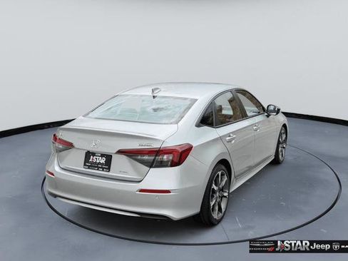 Used 2025 Honda Civic Sport image 5