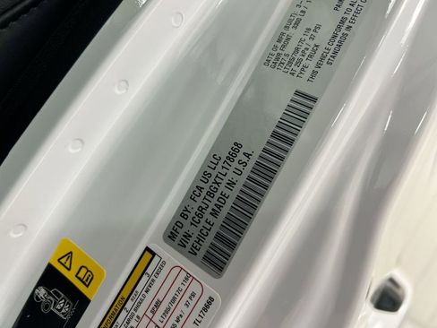 New 2026 Jeep Gladiator Mojave AWD/4WD image 21
