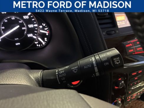 Used 2020 Nissan Armada Platinum image 31