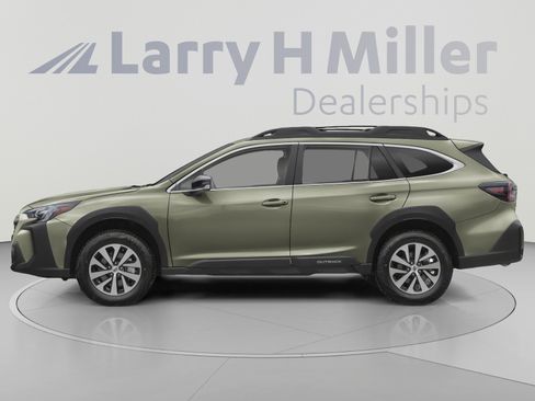 Used 2024 Subaru Outback Premium AWD/4WD image 3