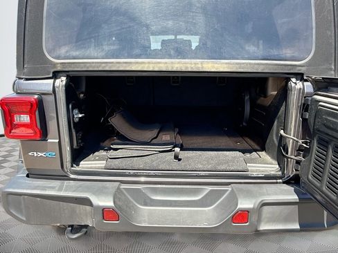 Used 2021 Jeep Wrangler Unlimited Sahara w/ Cold Weather Group image 30