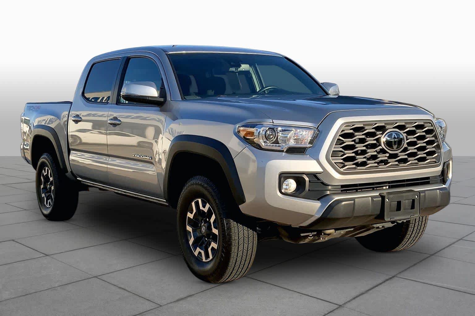 Used 2023 Toyota Tacoma TRD Off-Road w/ Technology Package AWD/4WD image 3