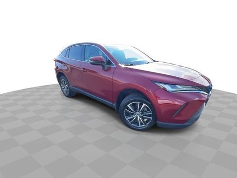 Used 2023 Toyota Venza LE AWD/4WD image 2