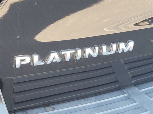 Used 2022 Ford Expedition Platinum image 14