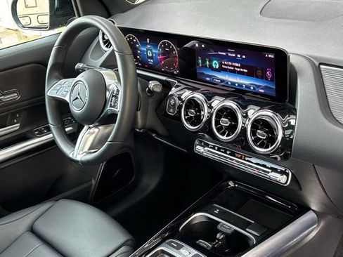 Certified 2026 Mercedes-Benz GLA 250 image 29