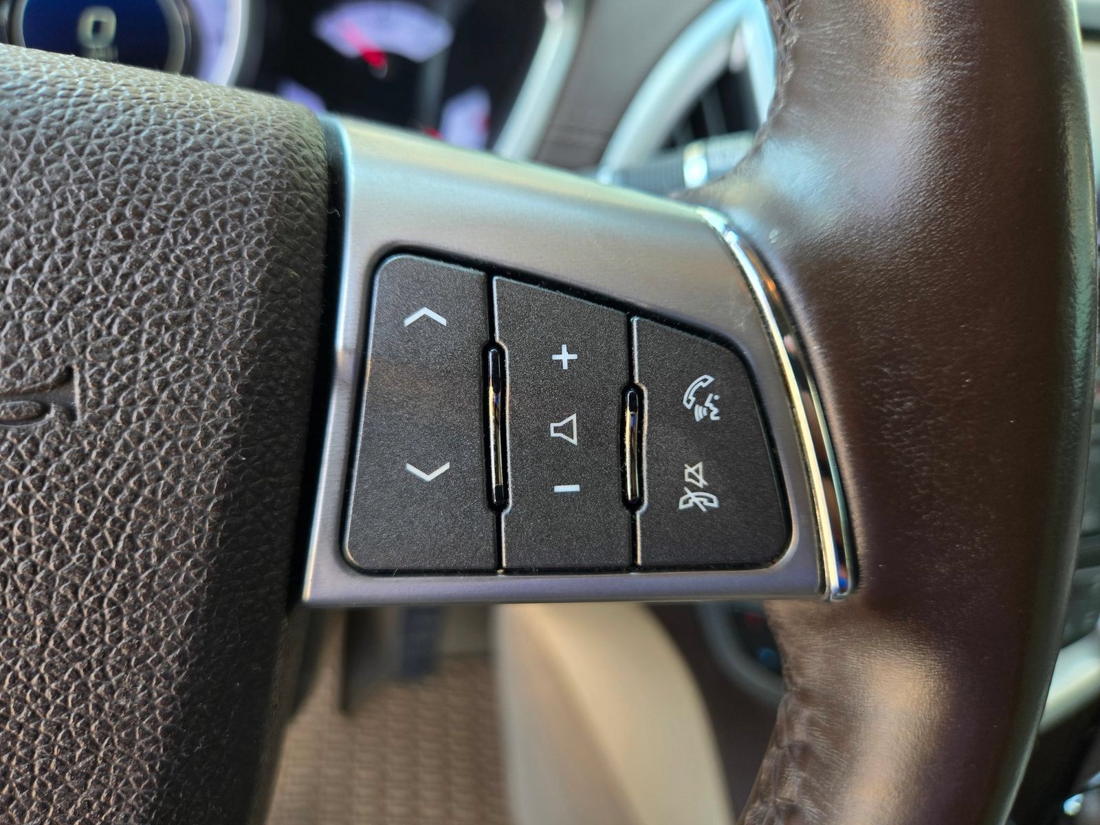 Used 2012 Cadillac SRX Premium FWD image 13
