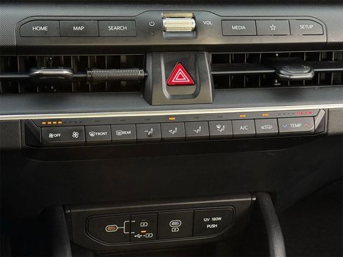 Used 2025 Kia K4 LXS image 16