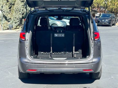 Used 2021 Chrysler Pacifica Touring-L w/ S Appearance Package image 32