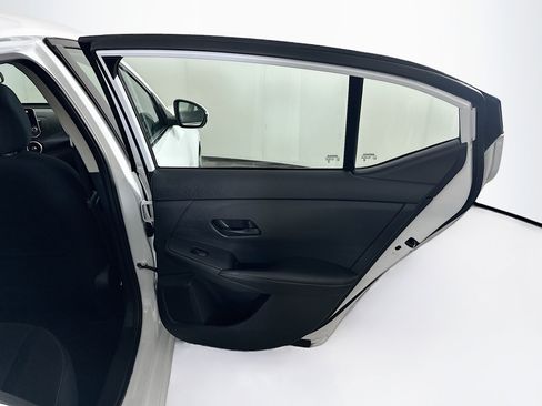 Used 2024 Nissan Sentra SV image 30