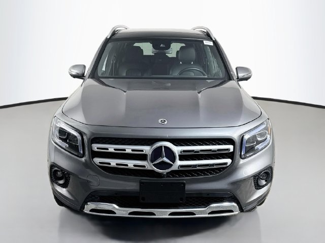 Used 2022 Mercedes-Benz GLB 250 w/ Premium Package Lite image 2