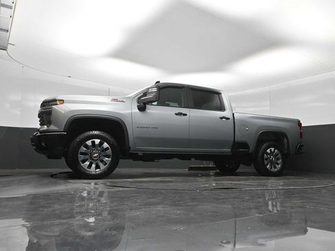 Used 2025 Chevrolet Silverado 2500 Custom AWD/4WD image 21