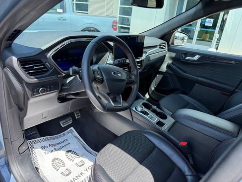 Certified 2024 Ford Escape ST-Line Elite AWD/4WD image 22