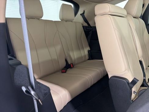 Certified 2023 Acura MDX SH-AWD w/ Advance Package image 27