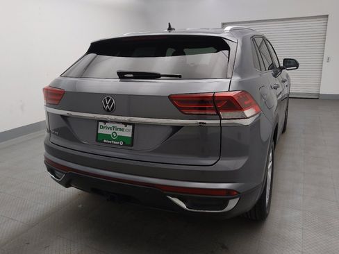 Used 2023 Volkswagen Atlas Cross Sport SE FWD image 7