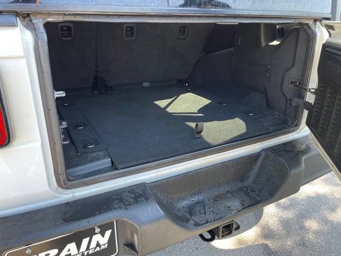 Used 2023 Jeep Wrangler Unlimited Sport AWD/4WD image 7