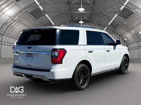 Used 2018 Ford Expedition Limited AWD/4WD image 5