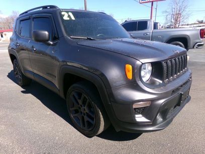 Used 2021 Jeep Renegade Latitude w/ Sun & Sound Group