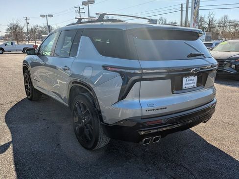 Used 2024 Chevrolet Traverse RS w/ LPO, Floor Liner Package image 7
