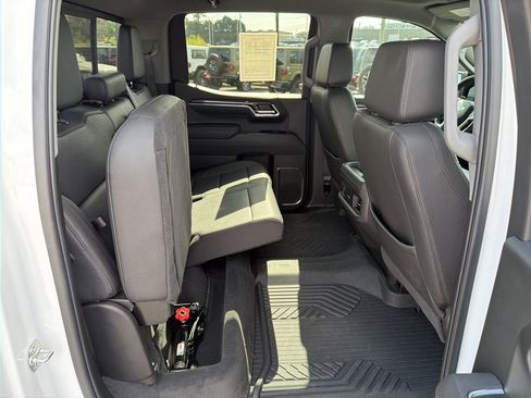 Used 2025 Chevrolet Silverado 1500 LT Trail Boss w/ Convenience Package II image 24