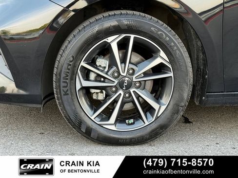 Certified 2024 Kia Forte LXS FWD image 33