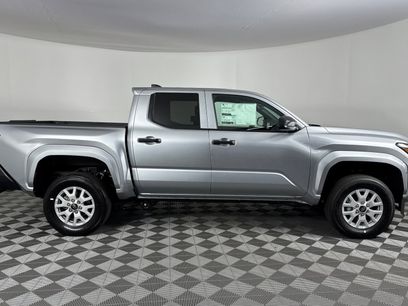 New 2025 Toyota Tacoma SR