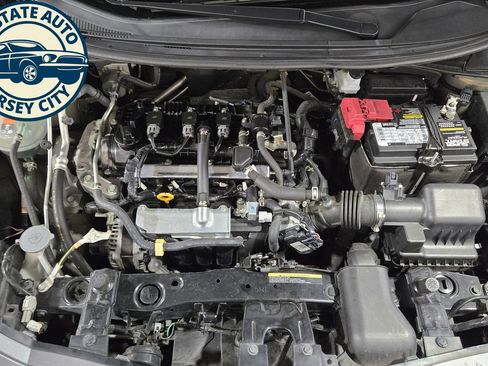Used 2021 Nissan Versa S FWD image 35