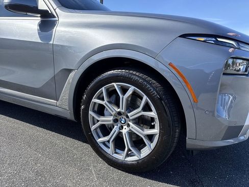 Used 2023 BMW X7 xDrive40i image 10