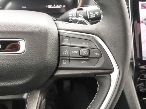 New 2025 Jeep Grand Cherokee L Limited image 26