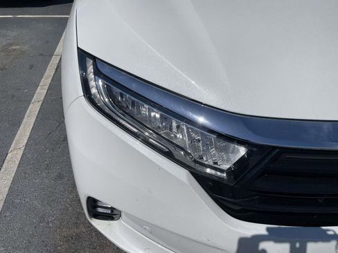 Used 2024 Honda Odyssey Elite image 13