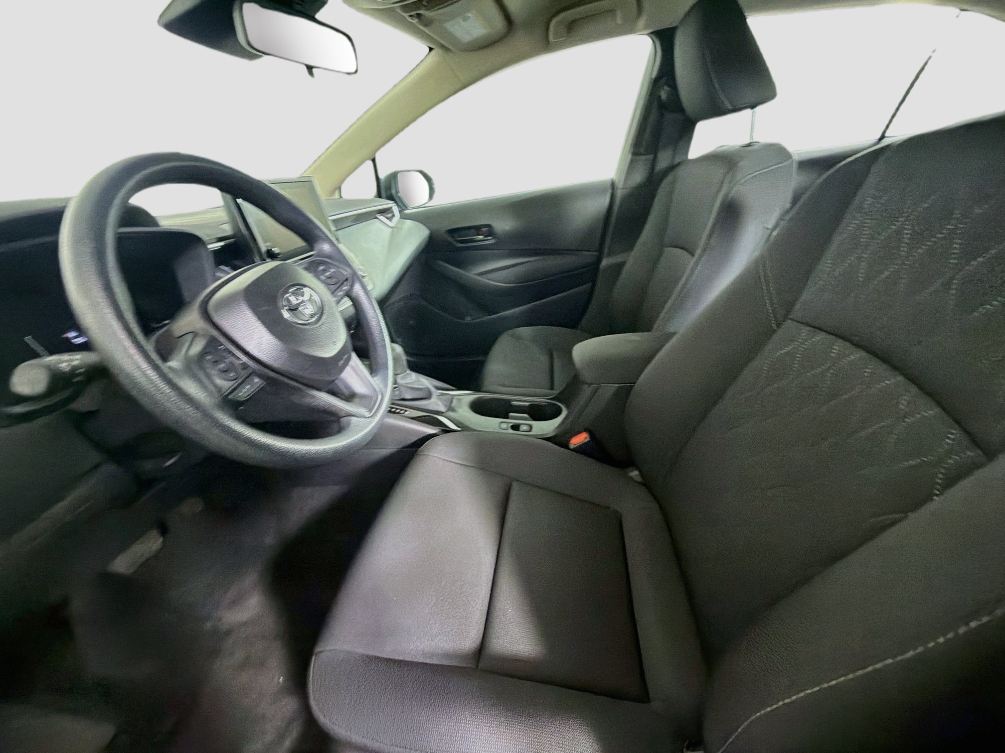 Used 2026 Toyota Corolla LE FWD image 13